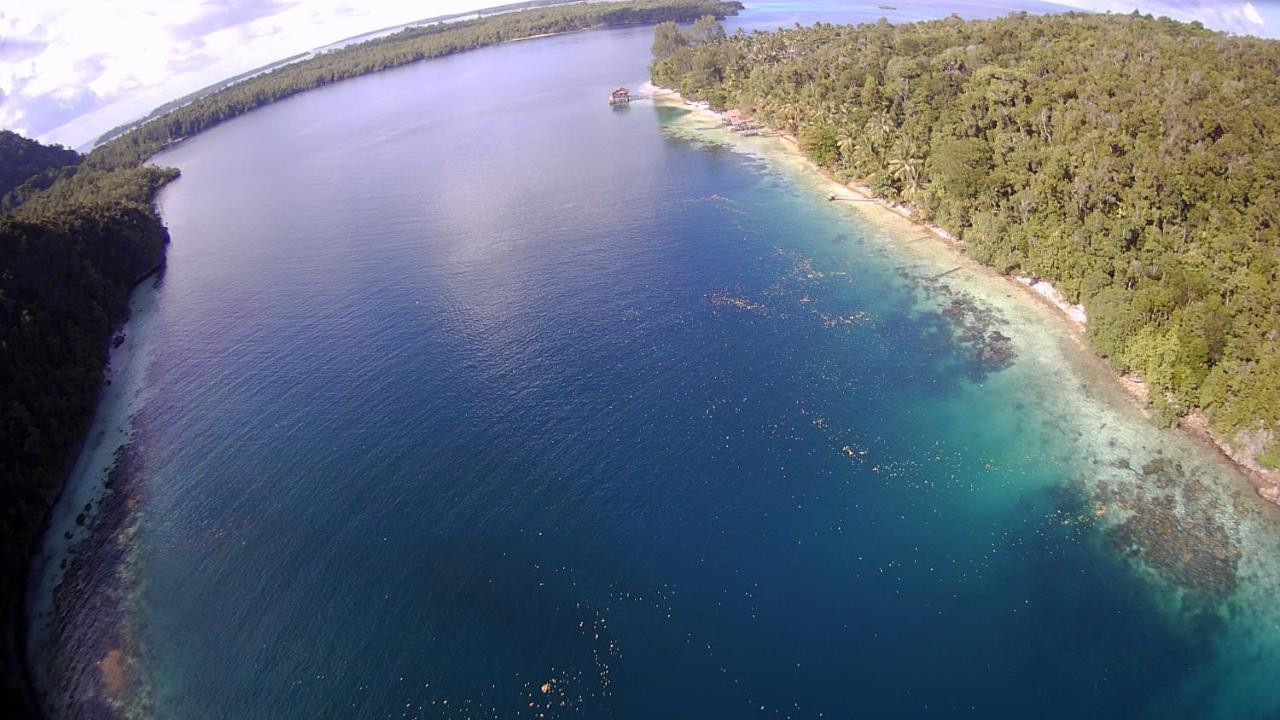 Meos Ambower Homestay Raja Ampat Fam 外观 照片