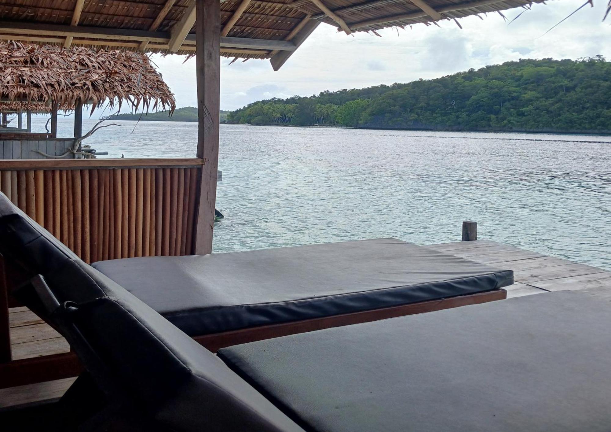 Meos Ambower Homestay Raja Ampat Fam 外观 照片
