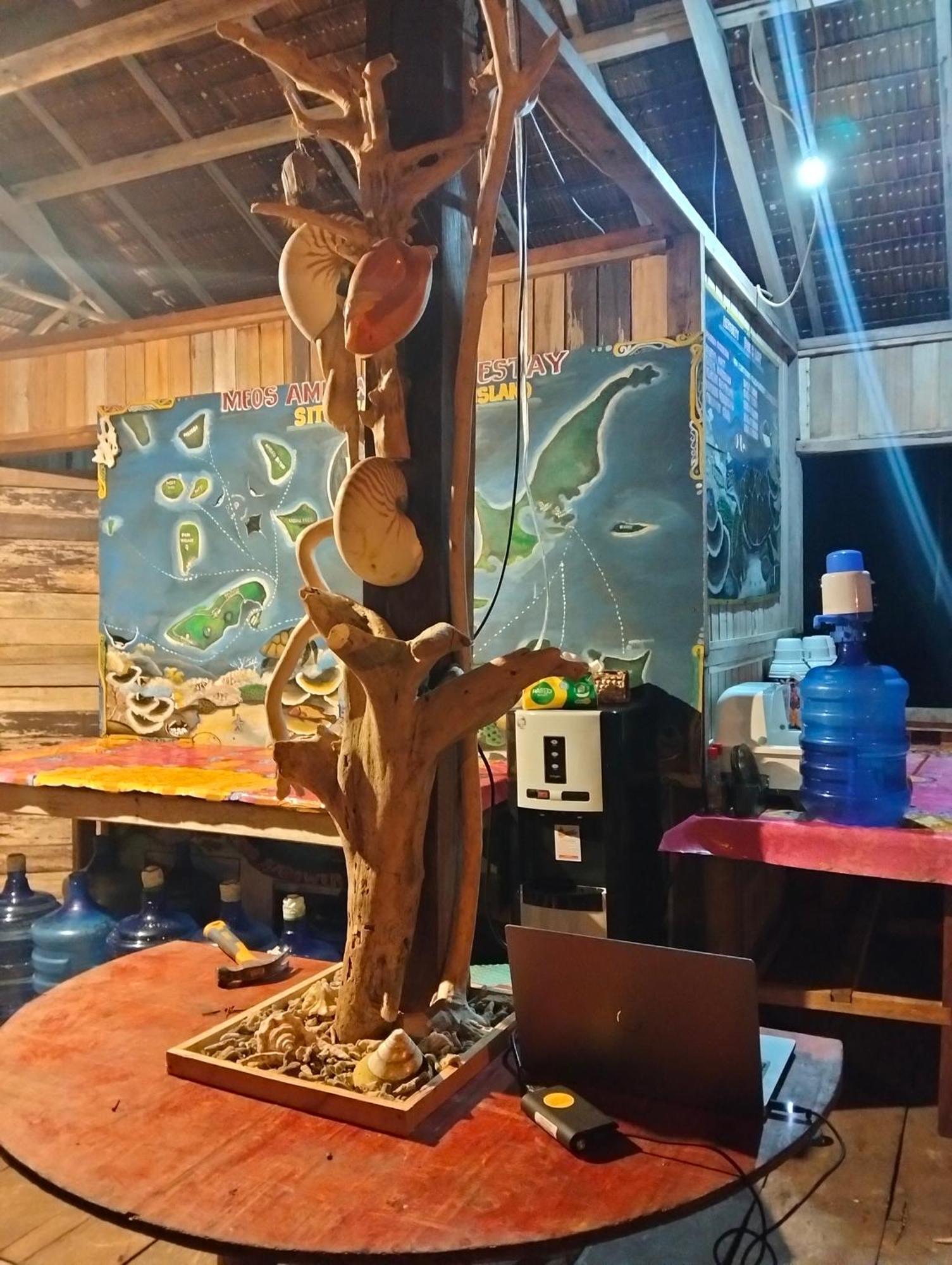Meos Ambower Homestay Raja Ampat Fam 外观 照片