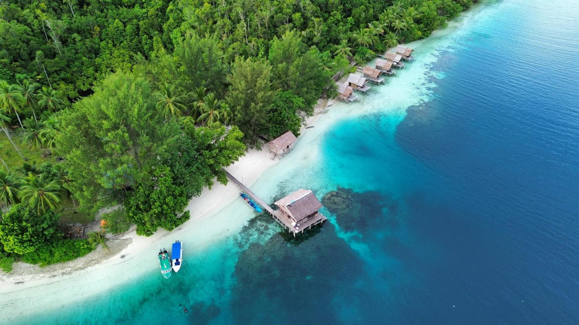 Meos Ambower Homestay Raja Ampat Fam 外观 照片