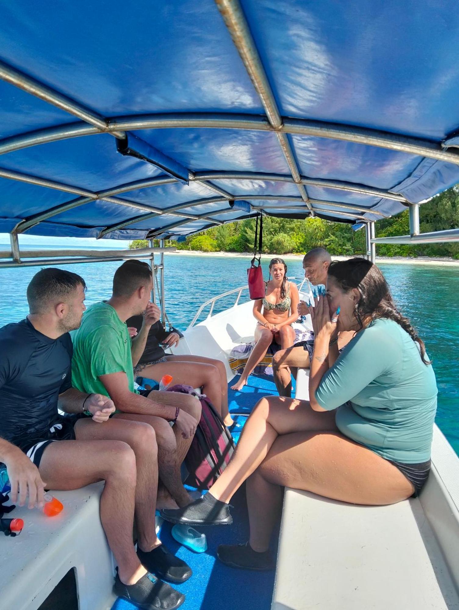 Meos Ambower Homestay Raja Ampat Fam 外观 照片