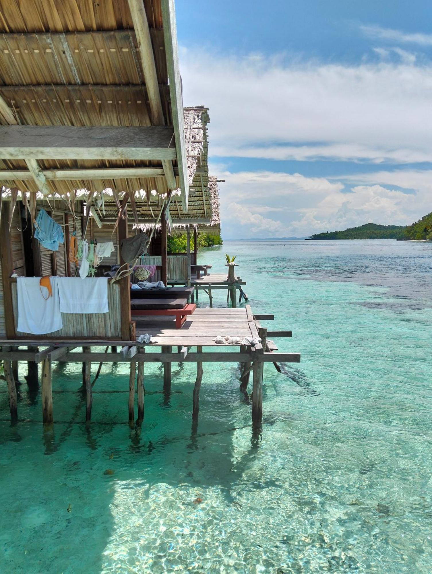 Meos Ambower Homestay Raja Ampat Fam 外观 照片