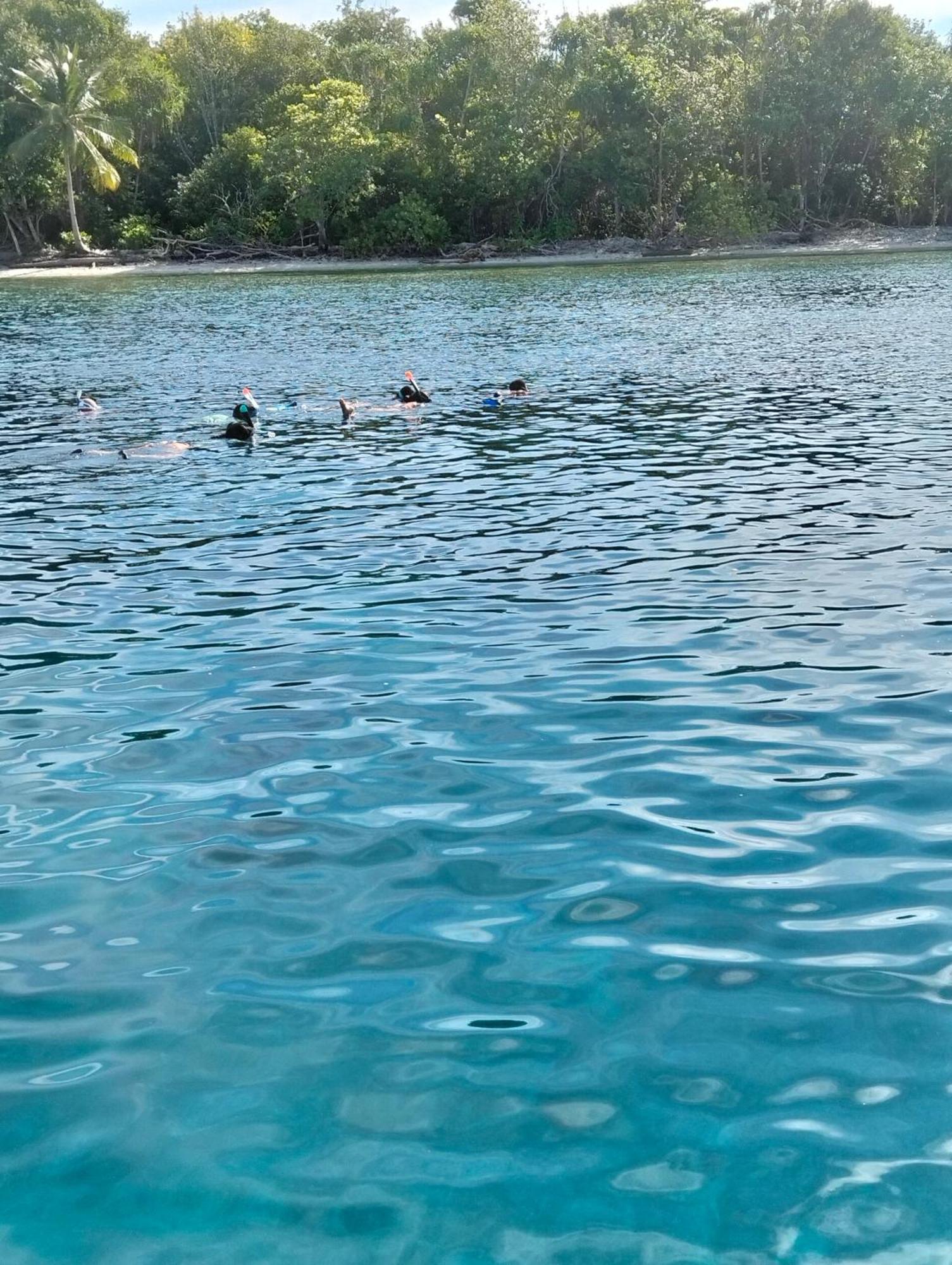 Meos Ambower Homestay Raja Ampat Fam 外观 照片