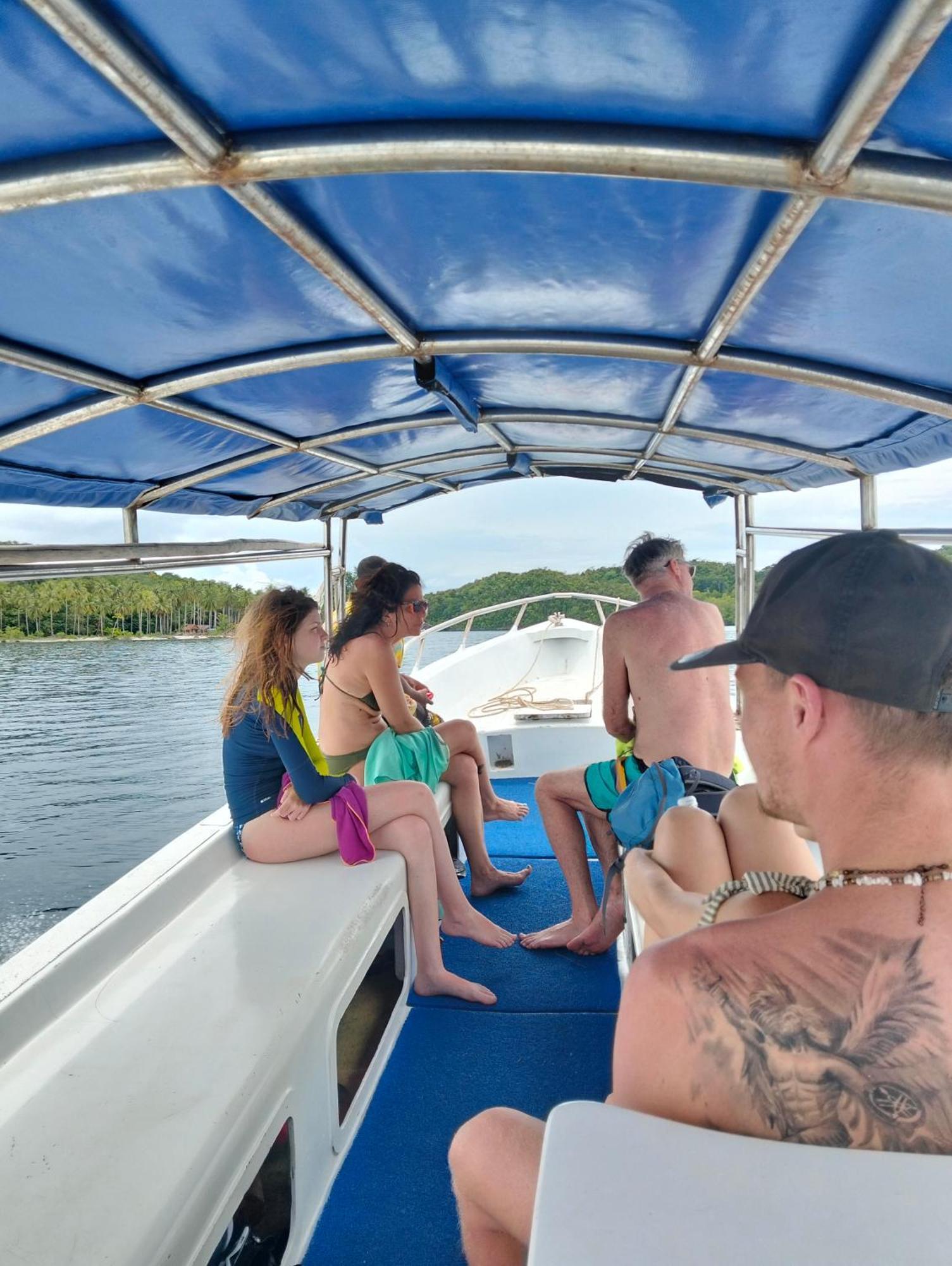 Meos Ambower Homestay Raja Ampat Fam 外观 照片